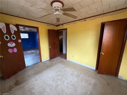 420 Manuel Rd, Mayodan, NC, 27027-8106 | Card Image