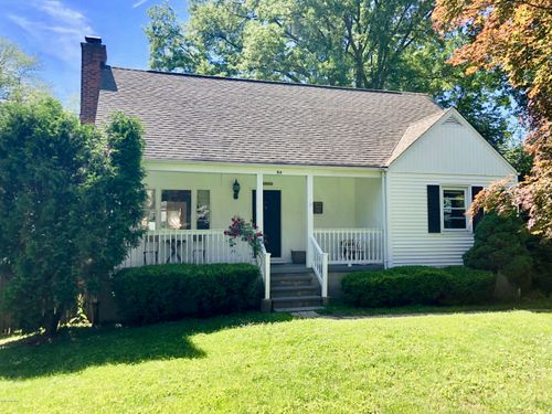 84 Indian Field Rd, Greenwich, CT, 06830-7221 | Card Image