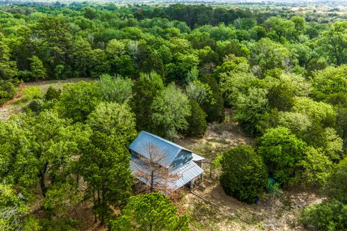 242 Cody Ln, Bastrop, TX, 78602-3650 | Card Image