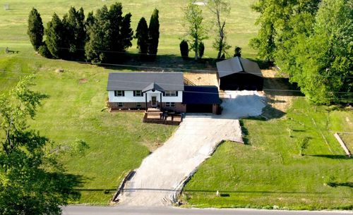 6888 Oak Grove Rd, Newburgh, IN, 47630-8648 | Card Image