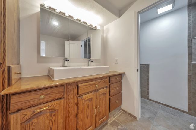 Finished 3/4 bath in basement | Image 27