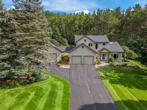 1224 Maggie Way, Hubertus, WI, 53033-9422 | Card Image