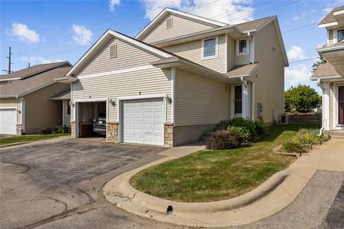 unit-5-1472 Tower Ln Ne, Cedar Rapids, IA, 52402-4788 | Card Image