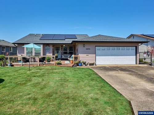 2093 Astor Way, Woodburn, OR, 97071-2751 | Card Image