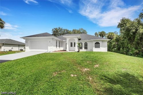 3665 24th Ave Se, Naples, FL, 34117-9226 | Card Image