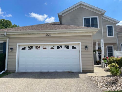 47-3343 N Stone Creek Cir, Madison, WI, 53719-5239 | Card Image