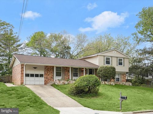 6113 Summerhill Rd, TEMPLE HILLS, MD, 20748-3830 | Card Image