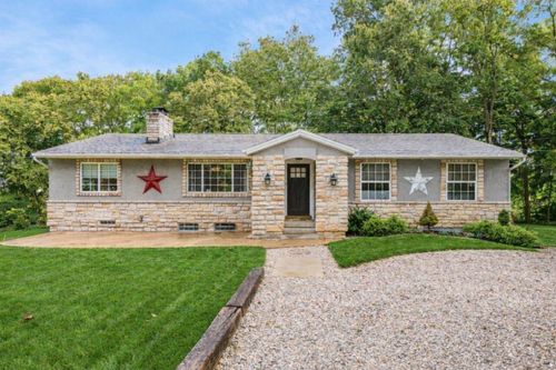 5223 Thompson Ln, Delaware, OH, 43015-9327 | Card Image