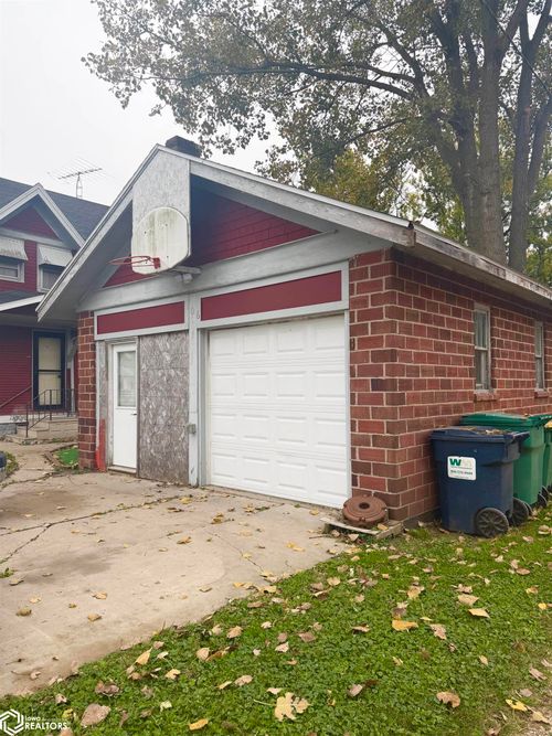 106 S Harrison Street, Thompson, IA, 50478 | Card Image