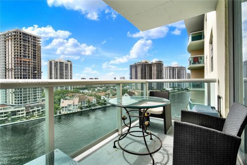 1419-19390 Collins Ave, Sunny Isles Beach, FL, 33160-2200 | Card Image