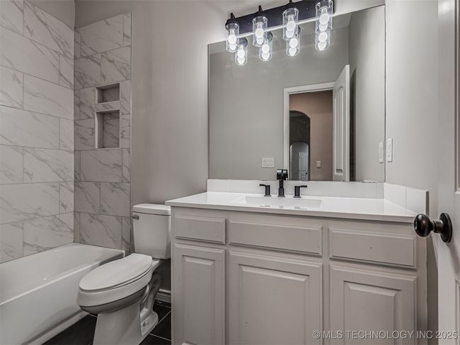 311 E 126 Th St S, House other with 3 bedrooms, 2 bathrooms and null parking in Jenks OK | Image 33