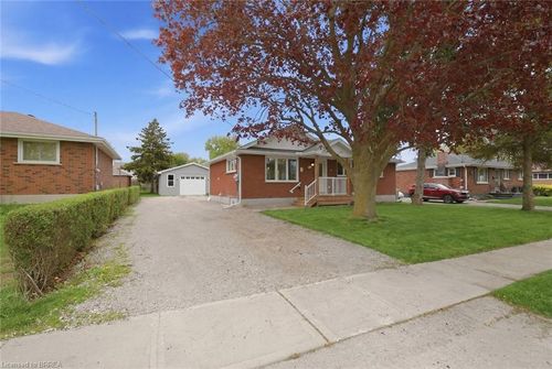 121 Silver St, Paris, ON, N3L1V2 | Card Image