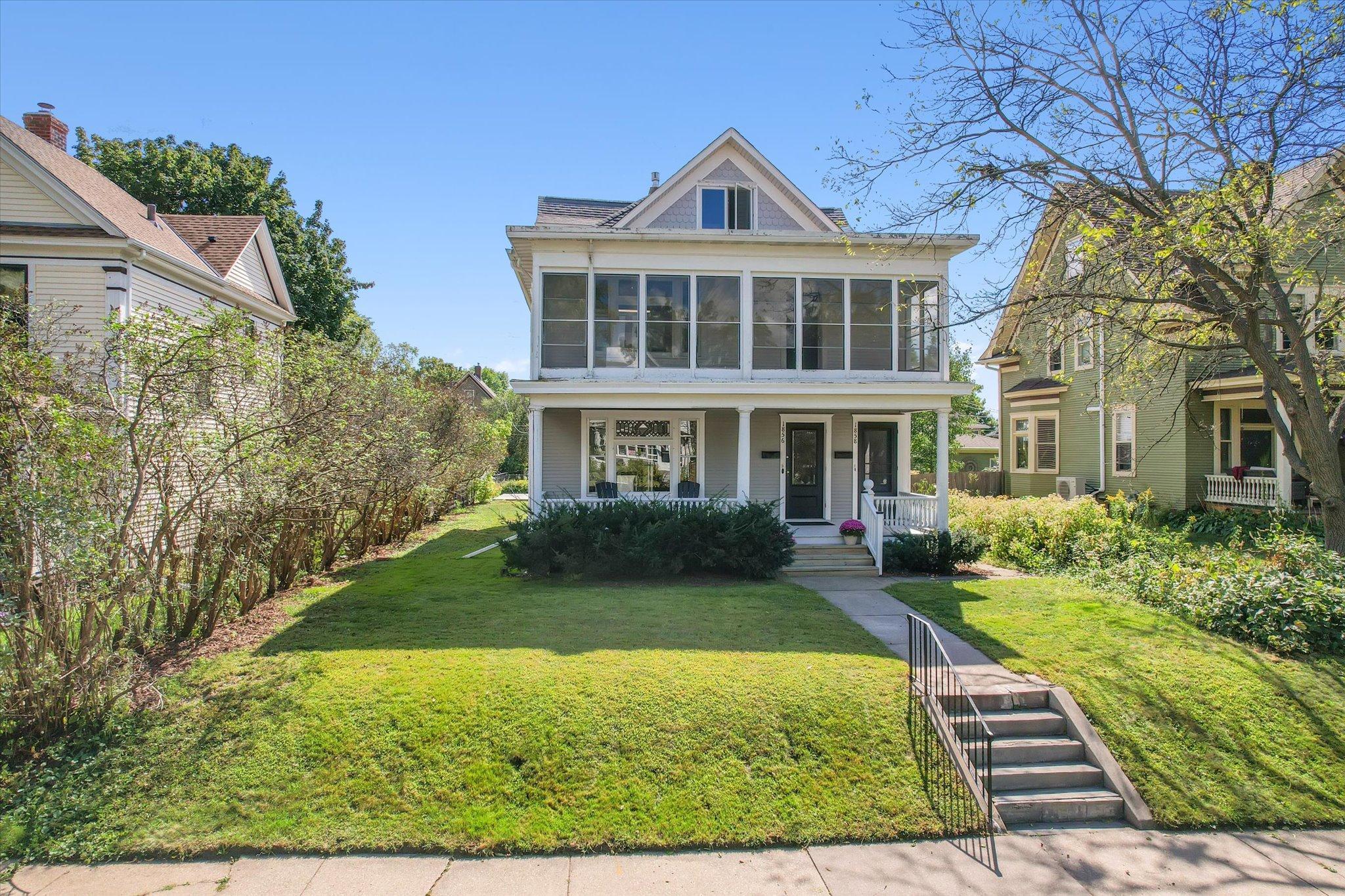Selby Ave, Saint Paul, MN 55104