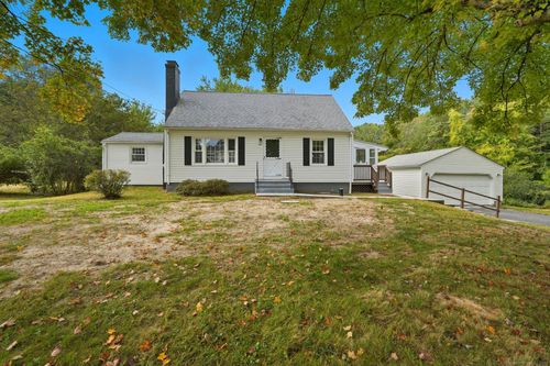 357 Hickory St, Suffield, CT, 06078-1217 | Card Image