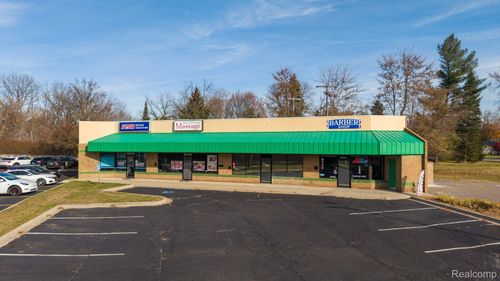 31822 Grand River Ave, Farmington, MI, 48336-4124 | Card Image