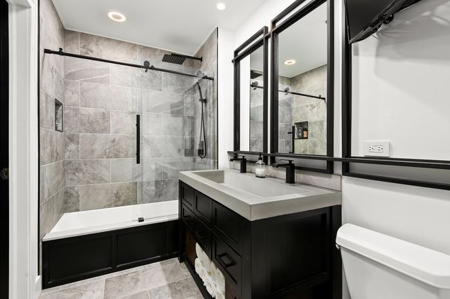 APT-802 - 340 W Superior St, Condo with 1 bedrooms, 1 bathrooms and 1 parking in CHICAGO IL | Image 12