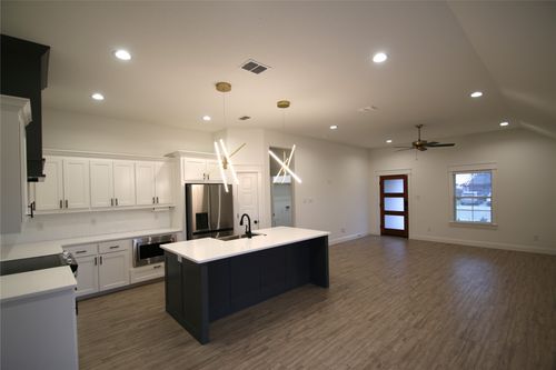 941 Tesslynn Ave, Godley, TX, 76044-1209 | Card Image