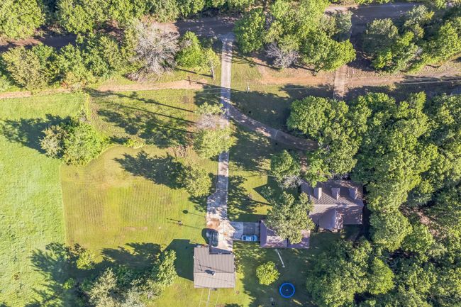906 County Road 2770, House other with 3 bedrooms, 3 bathrooms and null parking in Honey Grove TX | Image 36