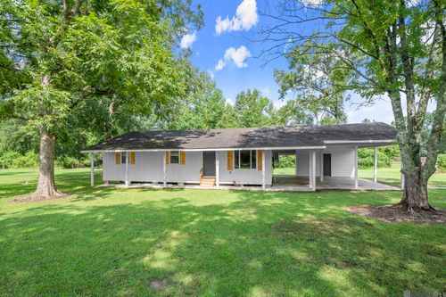 18463 Watts Rd, Livingston, LA, 70754-4516 | Card Image