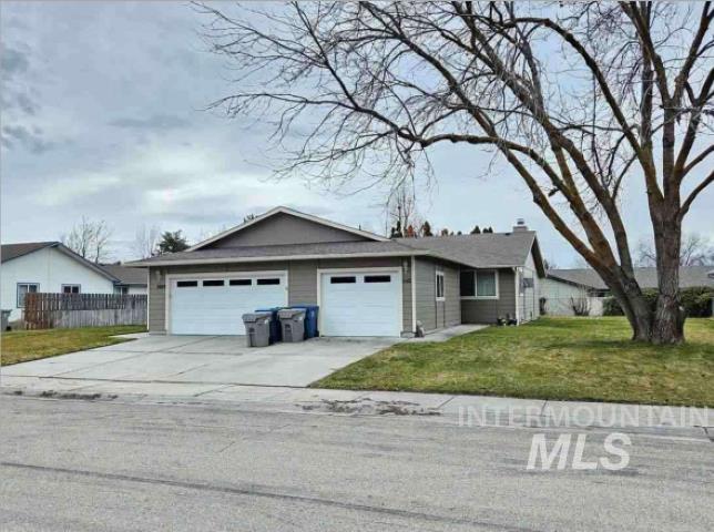 Ellens Ferry Dr, Boise, ID 83703