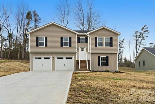 5961 Charlie Little Rd, Granite Falls, NC, 28630-8105 | Card Image