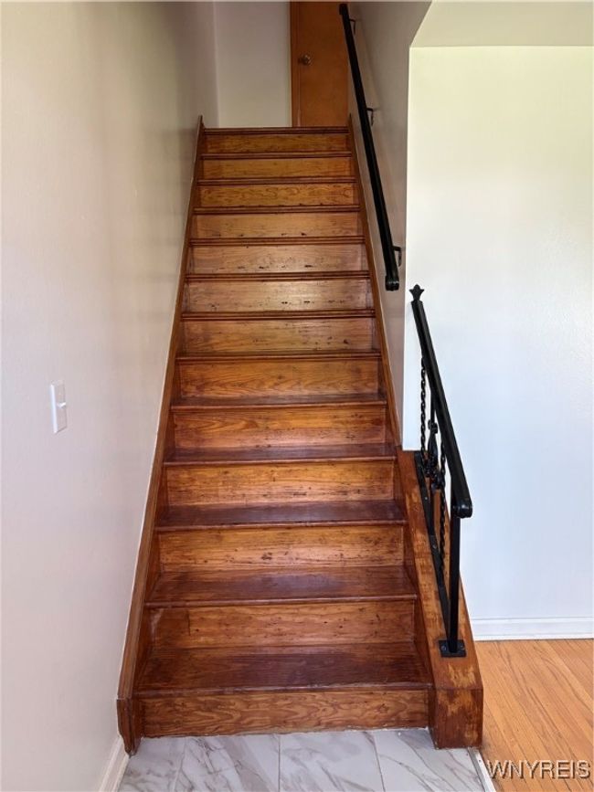 366 Carmen Rd, Condo with 3 bedrooms, 2 bathrooms and null parking in Amherst NY | Image 13