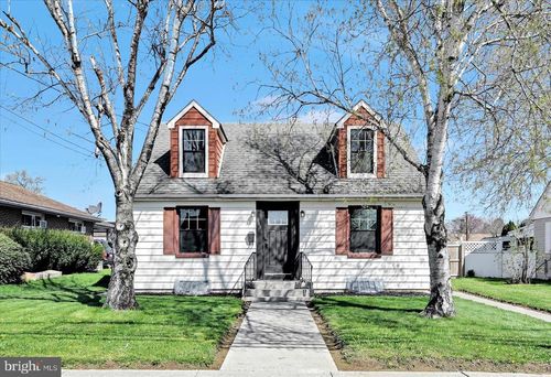 605 E Lehman St, LEBANON, PA, 17046-4040 | Card Image