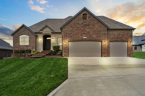 4741 E Forest Trails Dr, Springfield, MO, 65809-3004 | Card Image