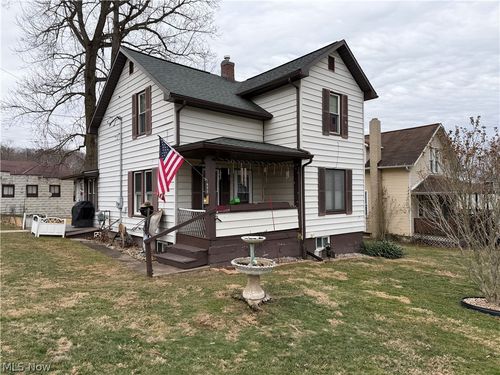 893 Maxwell Ave, Millersburg, OH, 44654-1051 | Card Image