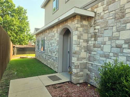 1201 Summerset Ln, Burleson, TX, 76028-2951 | Card Image