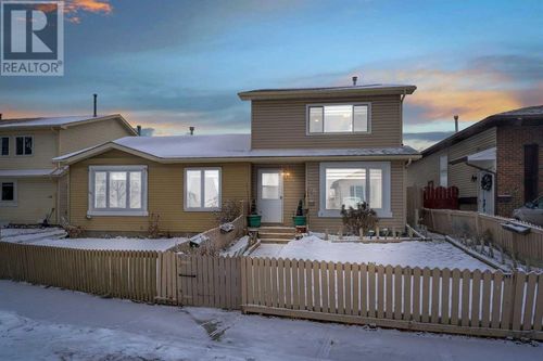 144 Castlebrook Rise Ne, Calgary, AB, T3J1P1 | Card Image