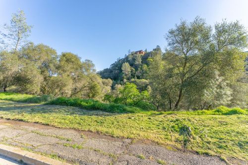 1121 Steele Canyon Rd, Napa, CA, 94558-9696 | Card Image