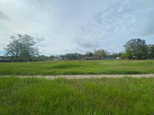 2609 Reunion Dr, Violet, LA, 70092-3427 | Card Image