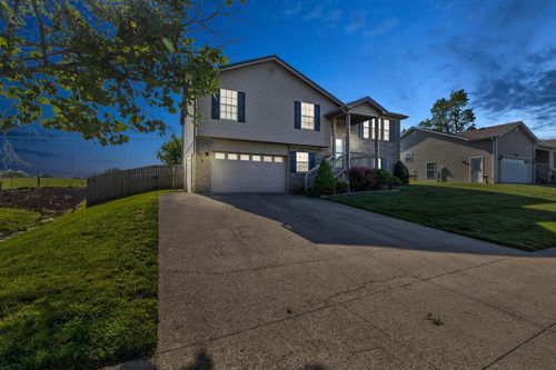 2078 Jd Cir, Berea, KY, 40403-9187 | Card Image