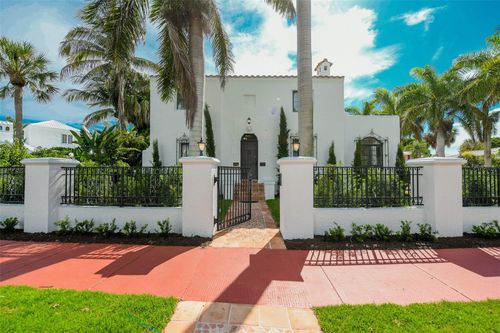 76 S Washington Dr, SARASOTA, FL, 34236-1434 | Card Image