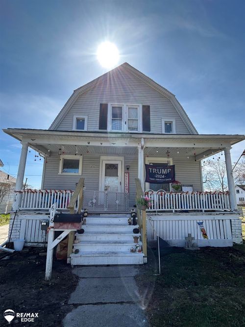 616 S Oakley St, Saginaw, MI, 48602-2245 | Card Image