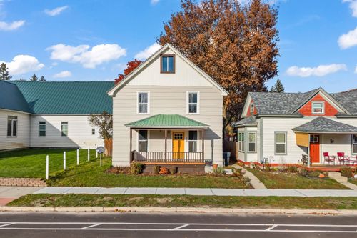 208 W Main Ave, Chewelah, WA, 99109-5130 | Card Image