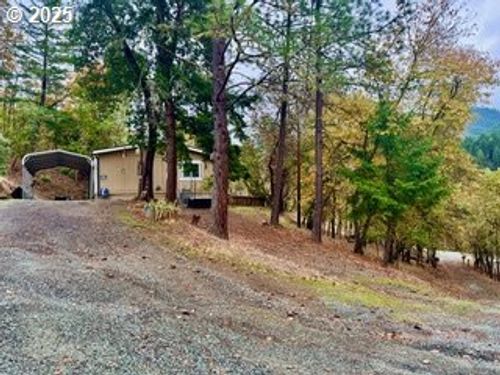 2263 Canyonville Riddle Rd, Riddle, OR, 97469-9781 | Card Image