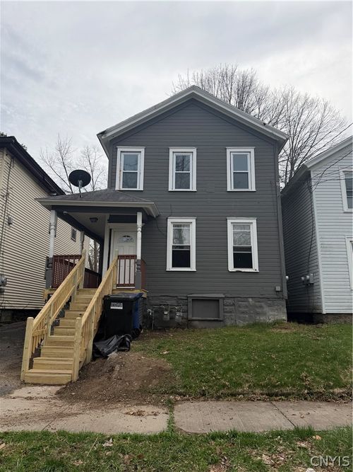 133 Lakeview Ave, Syracuse, NY, 13204-2111 | Card Image