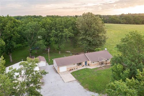 2354 Nw County Road 1502, Butler, MO, 64730-8508 | Card Image