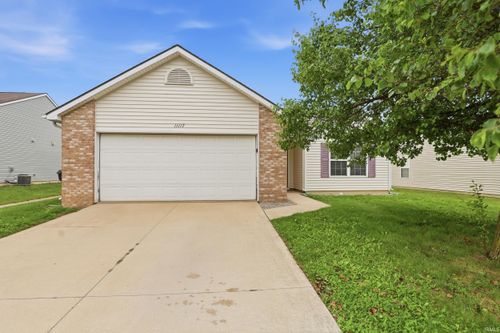 11117 La Fortuna Way, Roanoke, IN, 46783-8915 | Card Image