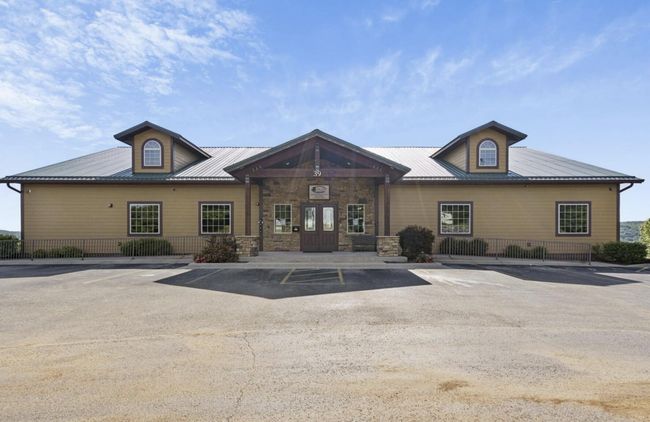 Clubhouse | Image 22