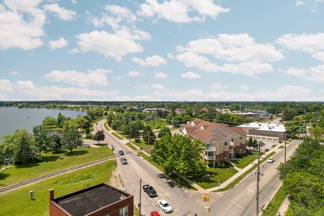 UNIT-104 - 301 N Lake St, Condo with 2 bedrooms, 2 bathrooms and null parking in Cadillac MI | Image 36
