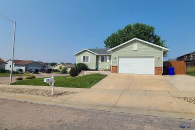 4643 Bozeman Circle, House other with 5 bedrooms, 3 bathrooms and null parking in Rapid City SD | Image 2