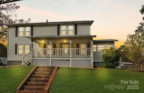 135 Old Caroleen Rd, Forest City, NC, 28043-3774 | Card Image