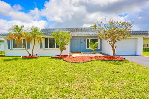 8156 Nw 67th Ave, Tamarac, FL, 33321-7011 | Card Image