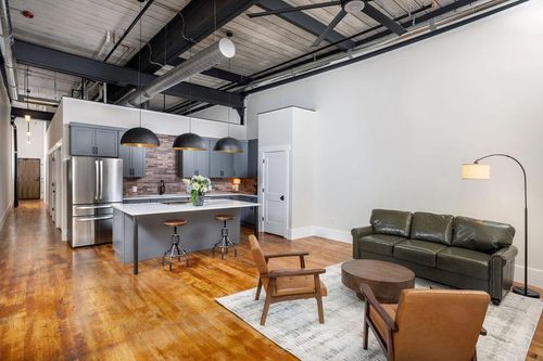 209-200-R Barrett St, Monroe, GA, 30655 | Card Image