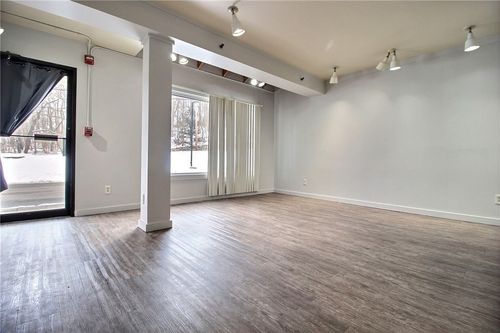 16-55 Beach St, Westerly, RI, 02891-2770 | Card Image