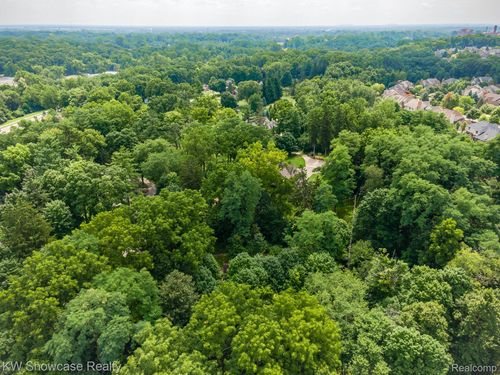 43550 Reservoir St, Plymouth, MI, 48170-4811 | Card Image