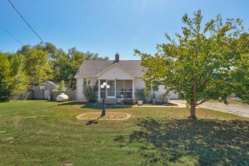 812 E Locust St, Bolivar, MO, 65613-1744 | Card Image